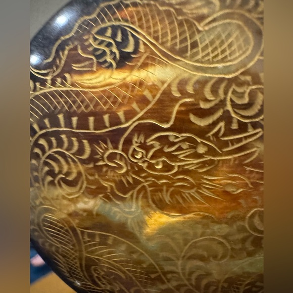 Set of Two Vintage Faux Tortoiseshell Dragon Snuff or Trinket Boxes - Picture 4 of 10